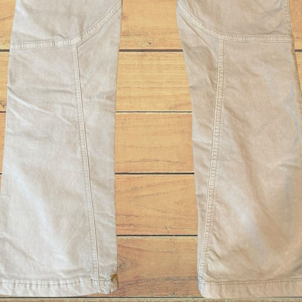 Free People Women’s  "Hit Back" Low Rise Bootcut Flare Velvet Pants Size 6 NWT - Picture 15 of 16